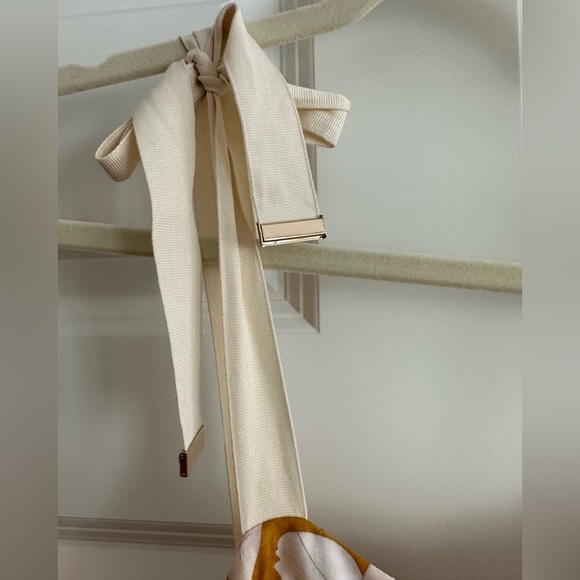 MON RENN Magnolia Midi Dress - Picture 5 of 9